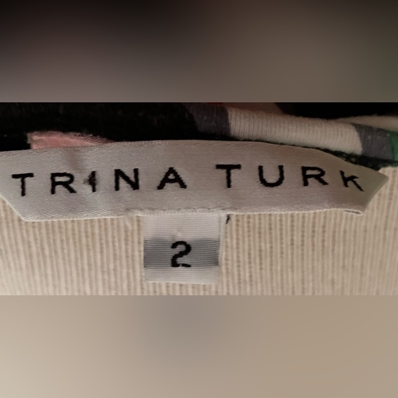 Trina Turk Form Fitting Flirty Floral Poppy Dress Size 2 - Picture 6 of 9